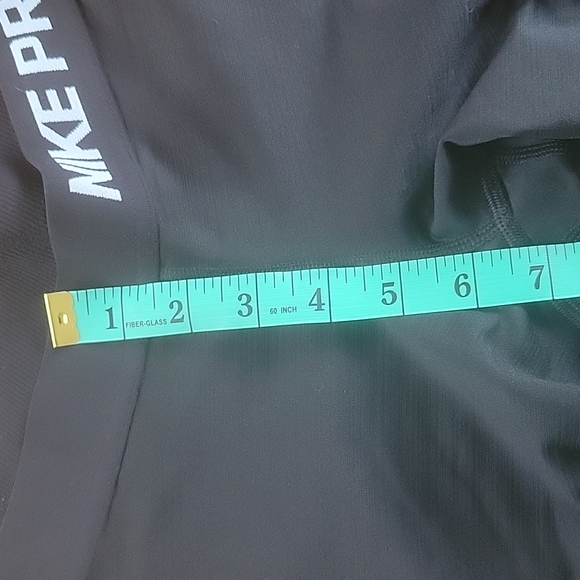 Nike Pro hyperwarm tights NWOT - Picture 3 of 5